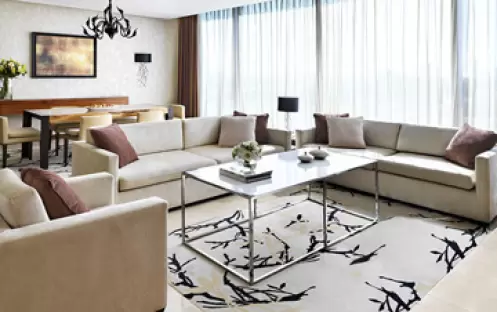 GOLD SUITE LIVING ROOM